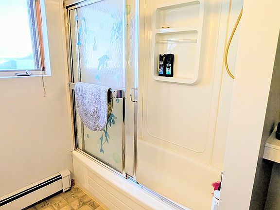 2nd image of 2102 Cannontown Rd