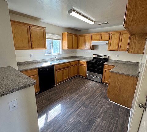 5th image of 21628 Golden Hills Blvd Unit C