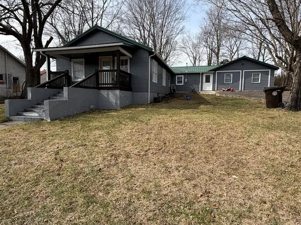 1521 Old Glasgow Rd, Scottsville, KY 42164