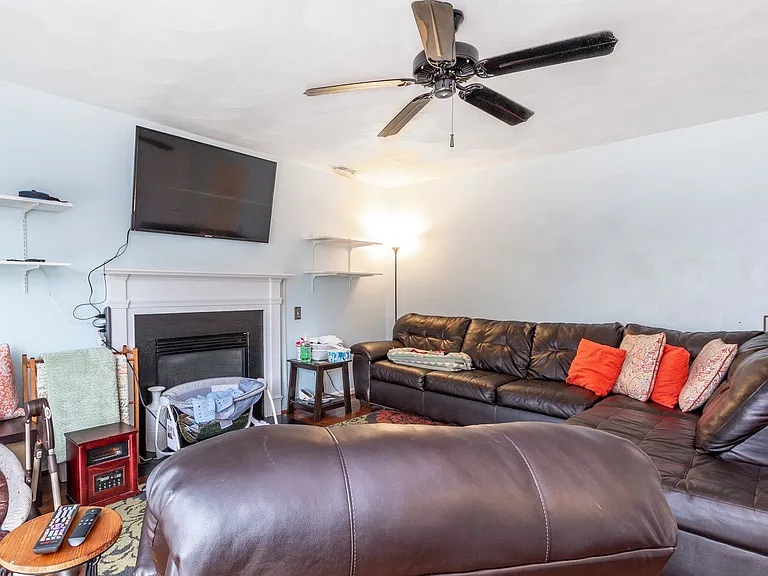 601 Lord Byron Ct — Photo 19