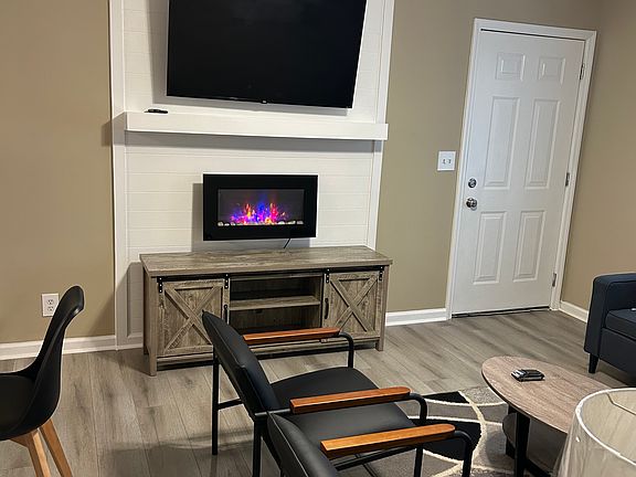 Picture 2 of living room