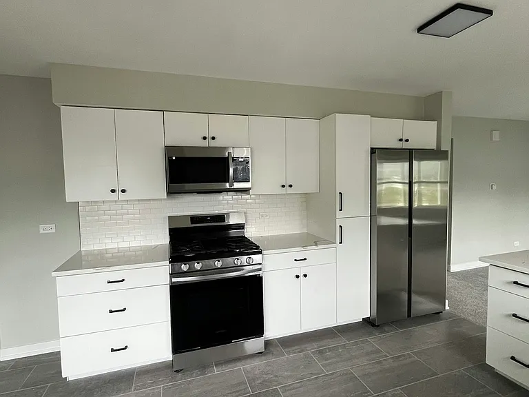 gas stove and fridge