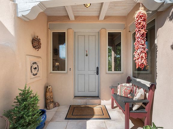 4th image of 504 Los Nidos Dr