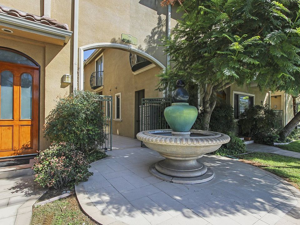 1st image of 216 N Buena Vista St Unit 108