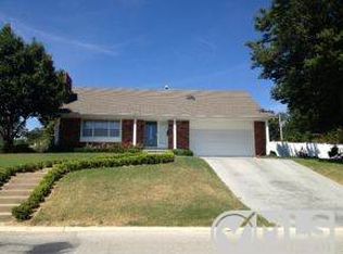 735 E 34th St, Joplin, MO 64804
