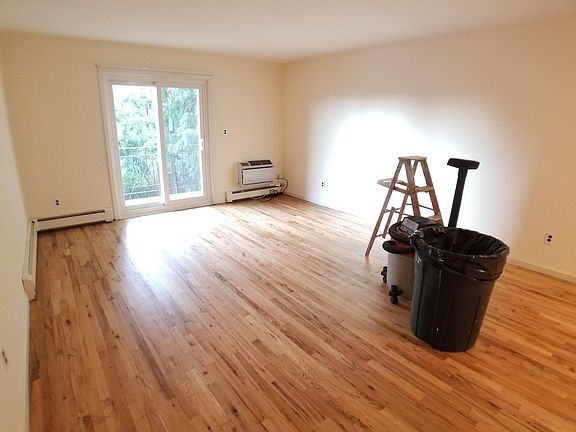 4th image of 36-42 169th St APT 3