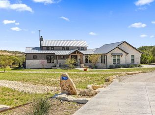 2105 Legacy Hills Dr, Johnson City, TX 78636
