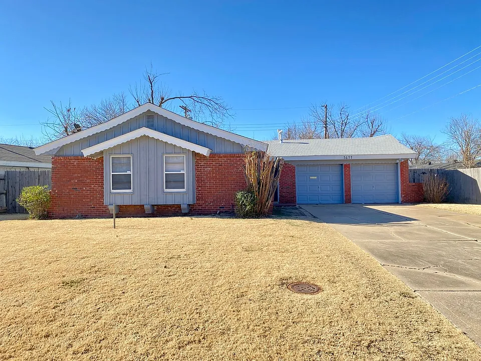1411 Hampton Dr
