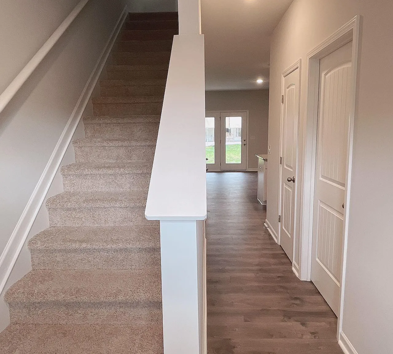 3 bed, 2.5 bath, 1482 sqft, $1,800 — Photo 3
