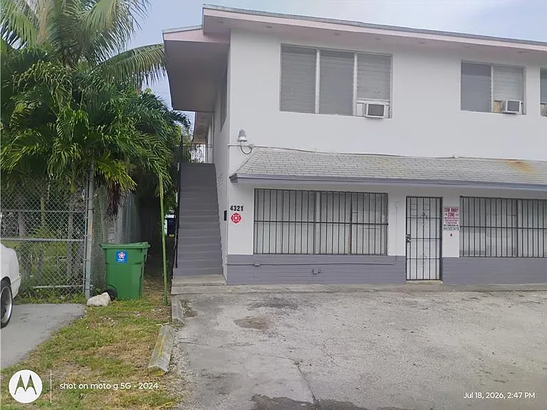 4321 Hallandale Beach Blvd — Photo 1