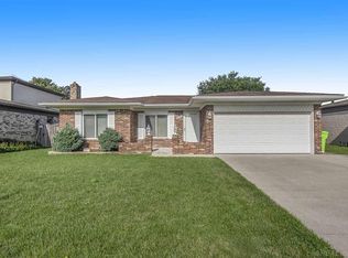 45747 Plum Grove Dr, Macomb, MI 48044