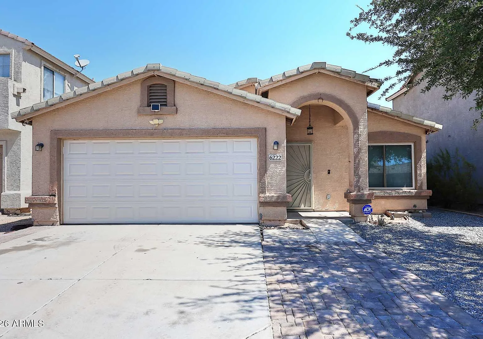 3 bed, 2.0 bath, 1343 sqft, $1,950 — Photo 3