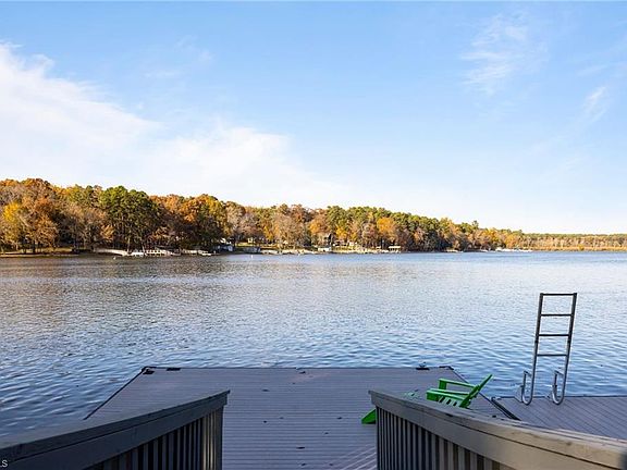 2nd image of 598 Mountain Shore Dr