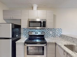 980 S Dexter St #26, Denver, CO 80246
