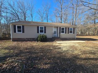 3915 Pruett Dr N, Hopewell, VA 23860
