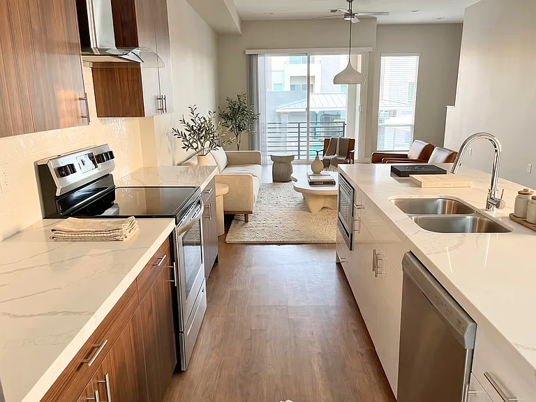 Teakwood Urban Living — Photo 31