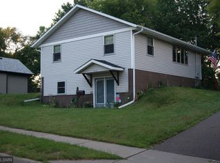 910 7th St S, Stillwater, MN 55082