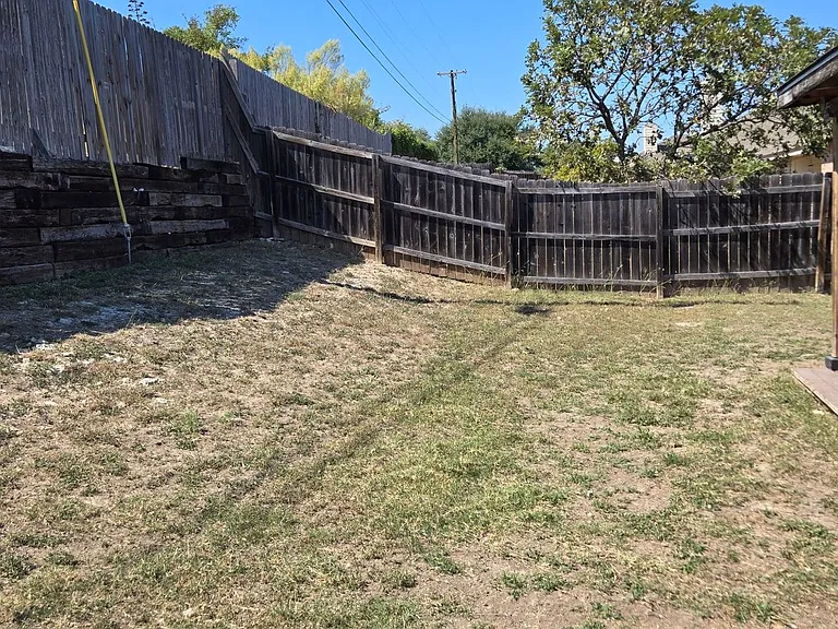 1711 Indian Camp Trl — Photo 28