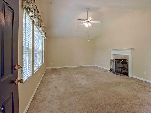 5th image of 126 Akers Lake Dr