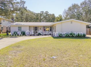 5 Dogwood Dr, Shalimar, FL 32579