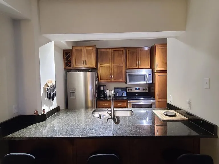112 W Washington Blvd — Photo 2