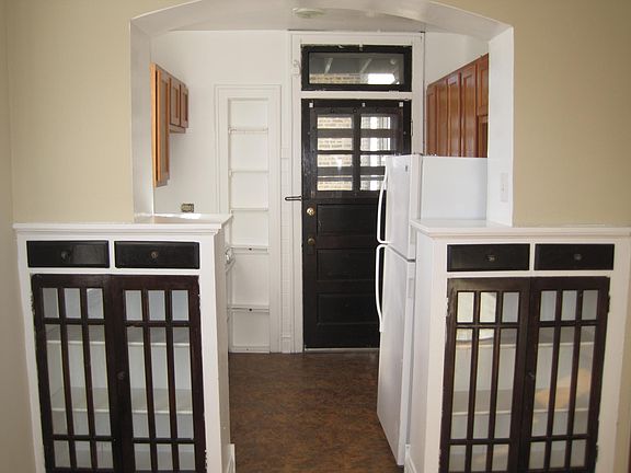 4th image of 519 S Cuyler Ave APT 3W