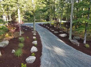 102 Minnow Ct, Lackawaxen, PA 18435