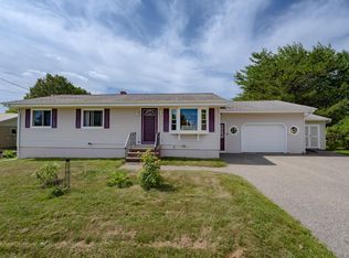 17 Heathwood Lane, Lewiston, ME 04240