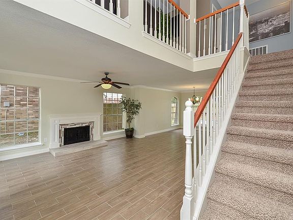 3rd image of 5315 Pine Cliff Dr