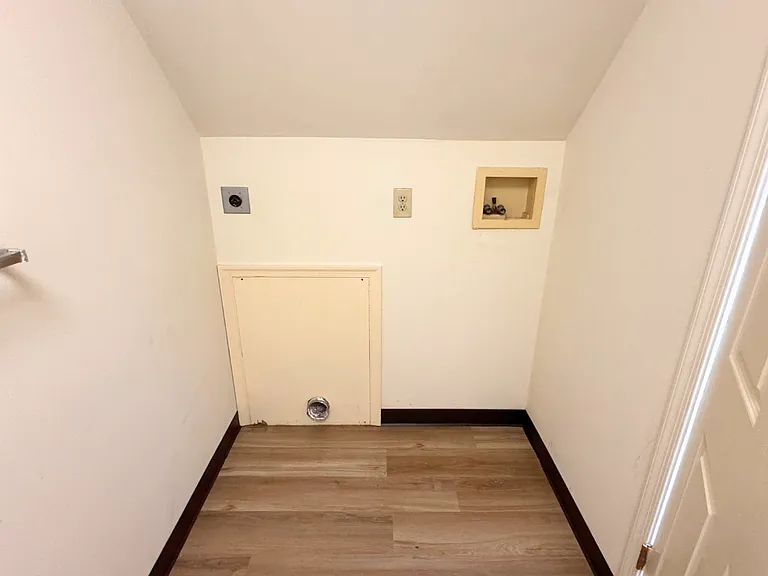 124 South Court St — Photo 10