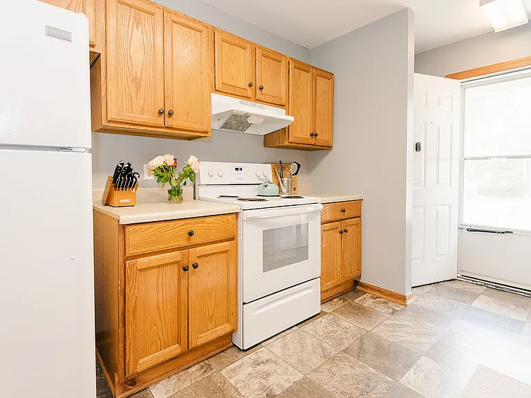 405 W Highland Ave #1 — Photo 3