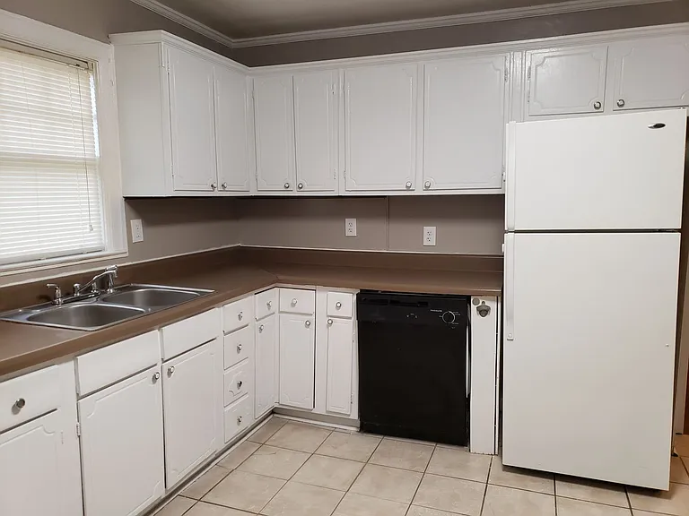 1836 Brandywine St SW — Photo 5