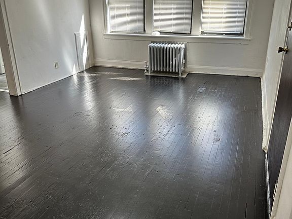 2nd image of 6346 S Fairfield Ave #8