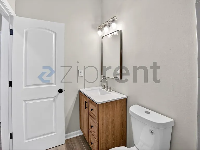 4584 Garden City Dr — Photo 35