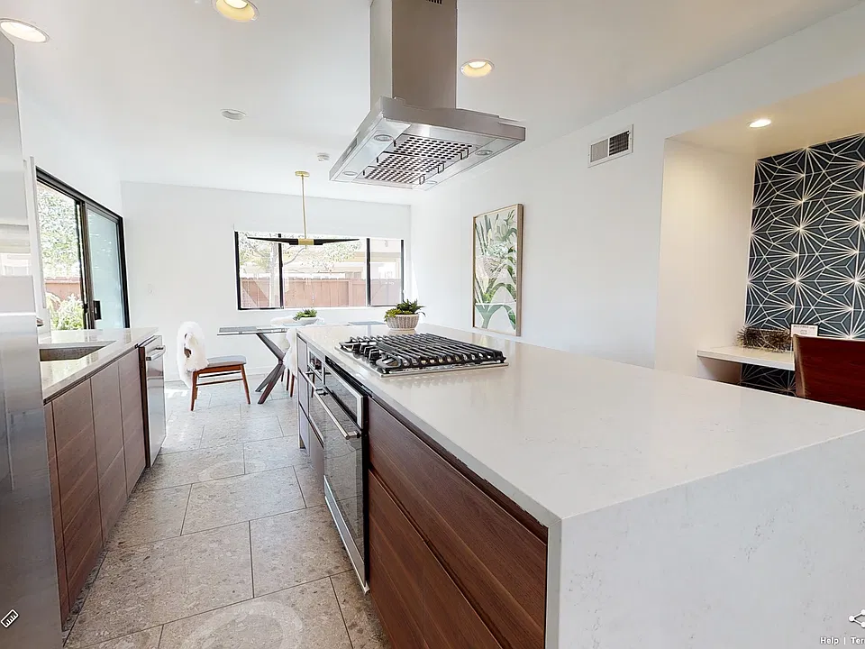 10774 Esmeraldas Dr