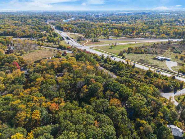 3 Pendale Ter NE, Iowa City, IA 52240