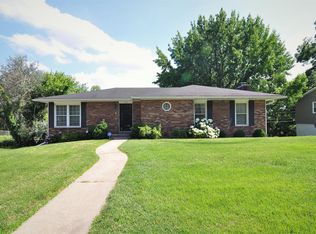 400 Highland Dr, Boonville, MO 65233