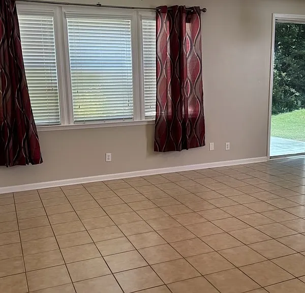 46 Brookview Dr — Photo 7