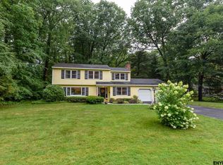 37 Devon Rd, Delmar, NY 12054