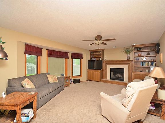 4th image of 1223 Sandalwood Ct SW