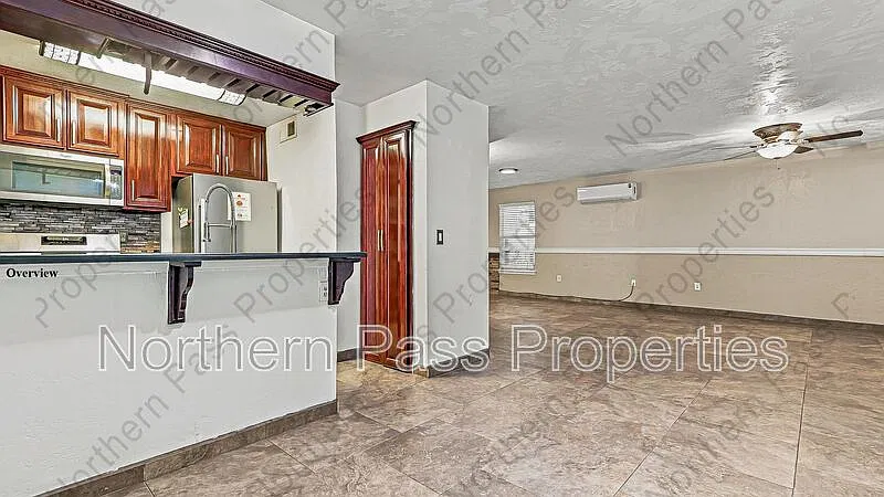 2 bed, 2.0 bath, 853 sqft, $1,730 — Photo 3