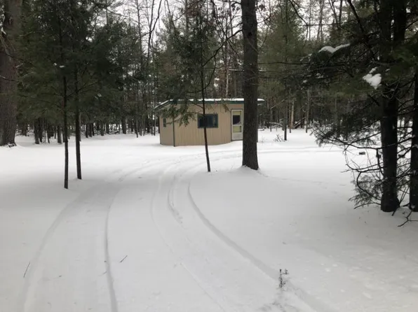 10604 River Rd, Atlanta, MI 49709