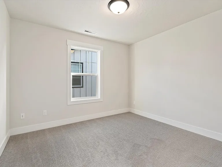 1688 E Cutgrass Ln — Photo 30