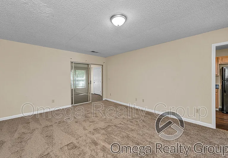 6749 Lakes Edge Ln — Photo 2