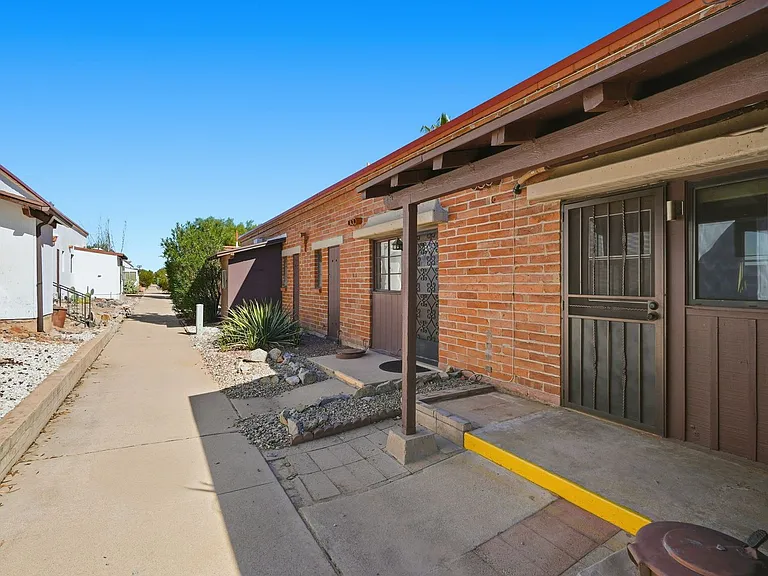 478 S Paseo Madera #B — Photo 28
