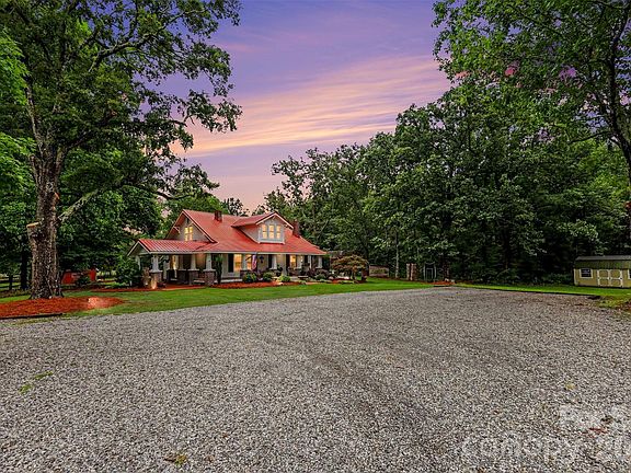 3rd image of 134 Mauney Farm Rd