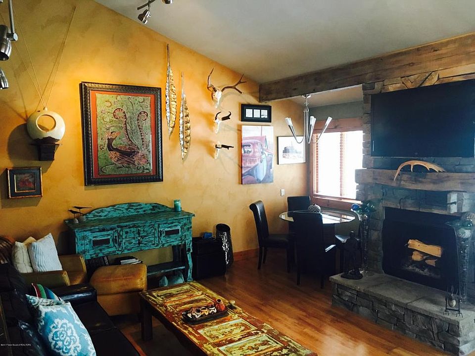1st image of 4011 W Lake Creek Dr #1825