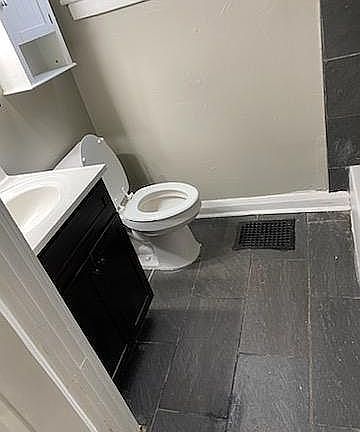 4th image of 326 Wilson Ave