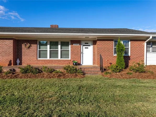 2043 Snow Hill Church Rd, Danbury, NC 27016