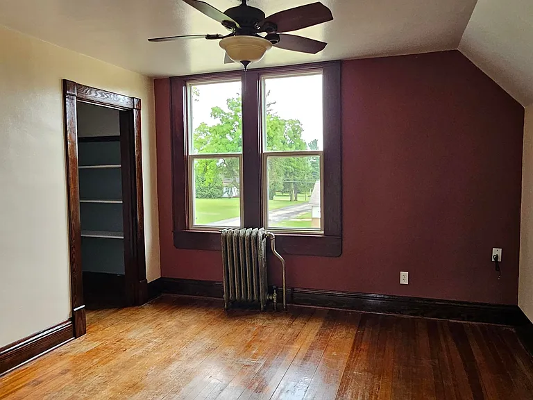 3154 N Hancock St — Photo 11